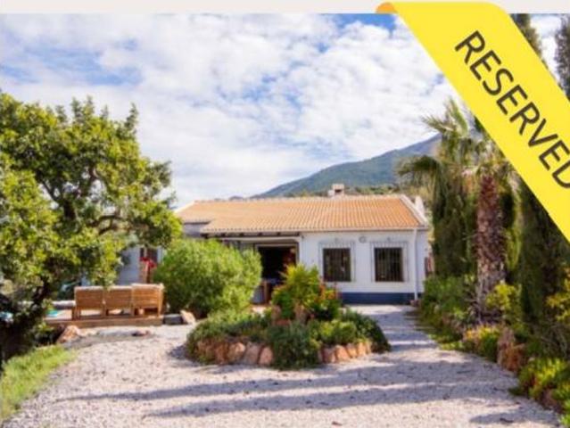 Casa Rural en venta en Alcaucín