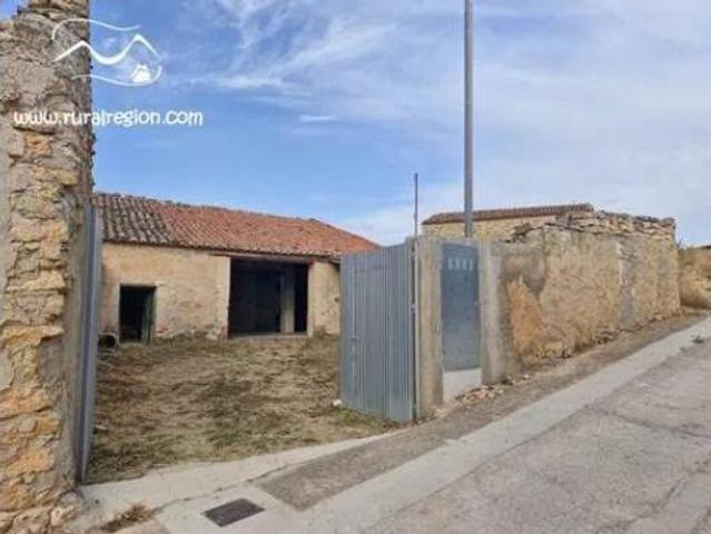 Casa Rural en venta en Allueva, Aragón