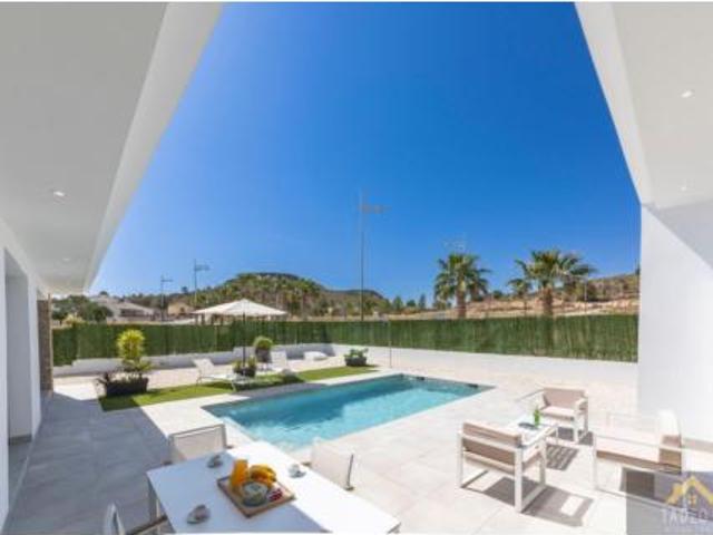 Casa Rural en venta en Urbanización Coto Riñales, Noroeste