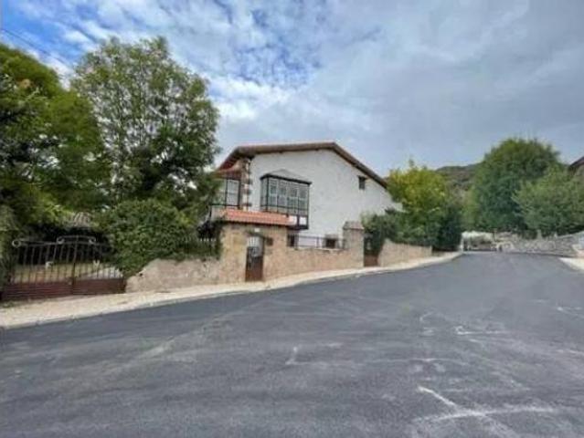 Casa Rural en venta en Campoo De Enmedio, Cantabria