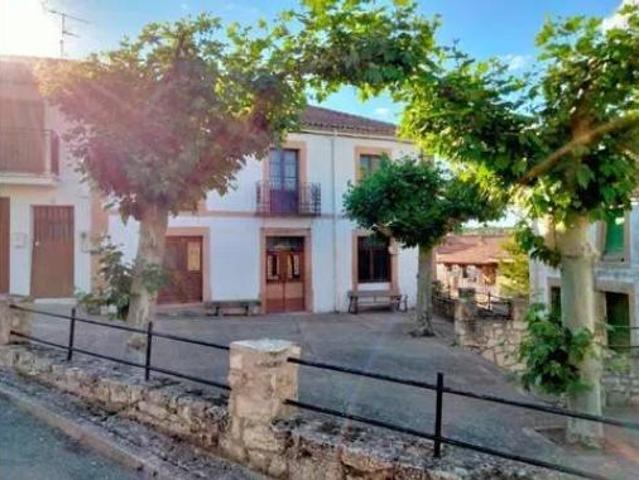 Casa Rural en venta en Cerezo De Abajo, Castilla y León