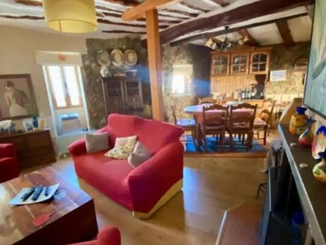 Casa Rural en venta en Cifuentes, Castilla-La Mancha