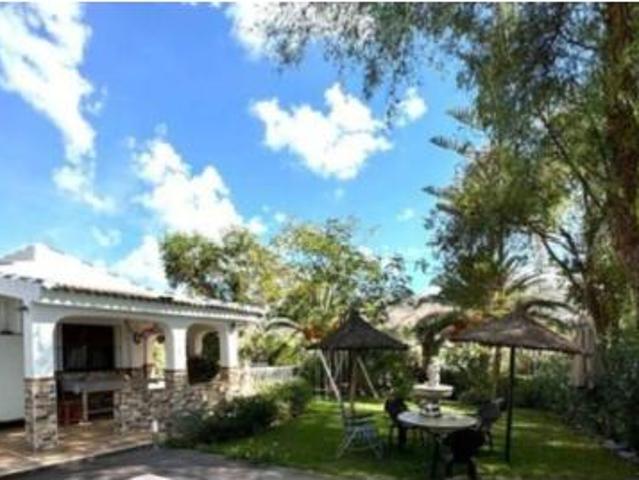 Casa Rural en venta en Urbanización Los Alijares, Coín