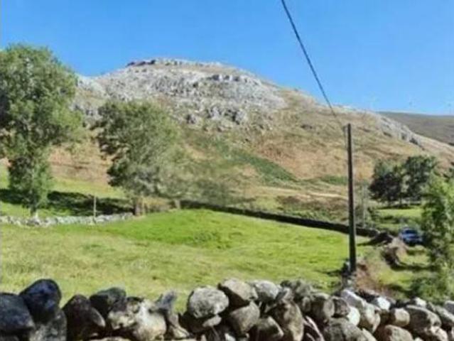 Casa Rural en venta en Espinosa De Los Monteros, Castilla y León