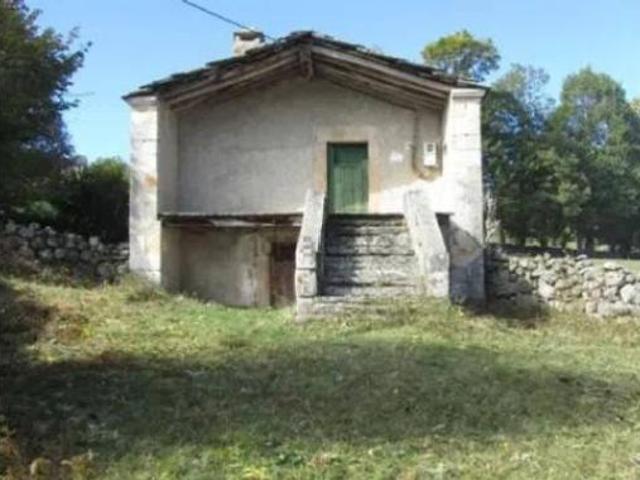 Casa Rural en venta en Espinosa De Los Monteros, Castilla y León