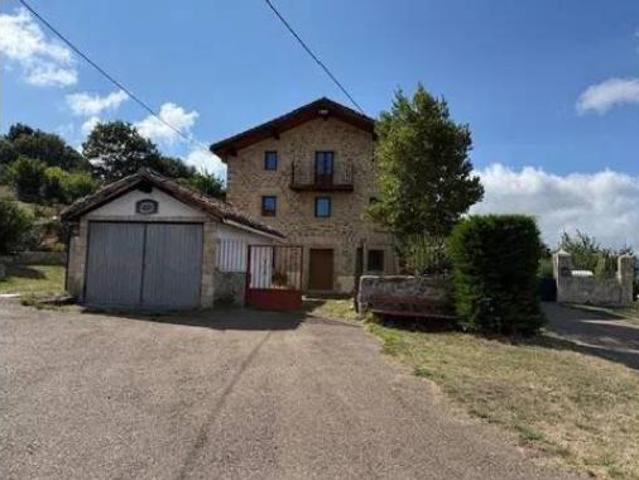 Casa Rural en venta en Las Rozas De Valdearroyo, Cantabria