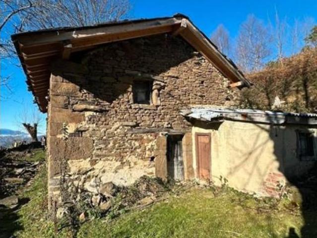 Casa Rural en venta en Urbiés, Mieres