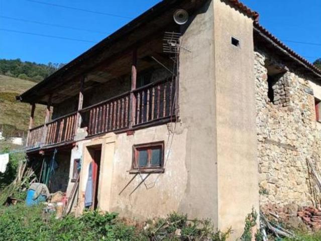Casa Rural en venta en Uxo, Mieres