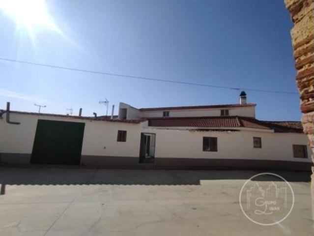 Casa Rural en venta en Narros De Saldueña