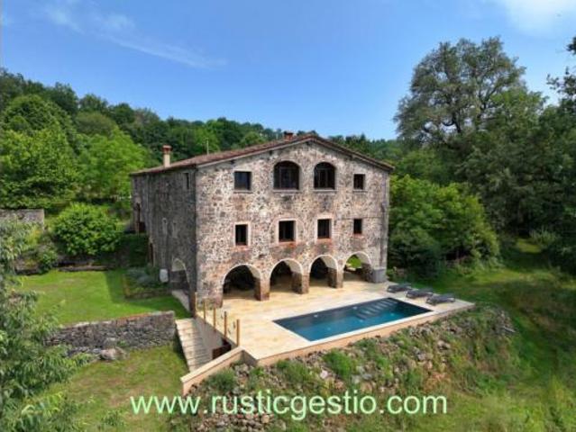 Casa Rural en venta en Garrotxa, Catalunya