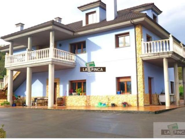 Casa Rural en venta en Oviedo, Asturias
