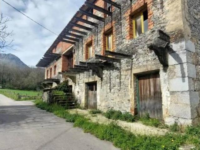 Casa Rural en venta en Ruesga, Cantabria