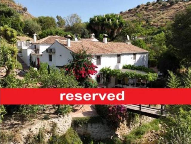 Casa Rural en venta en Riogordo, Málaga