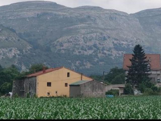 Casa Rural en venta en Ruesga, Cantabria