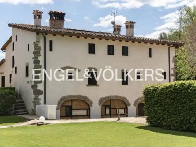 Casa Rural en venta en Garrotxa, Catalunya
