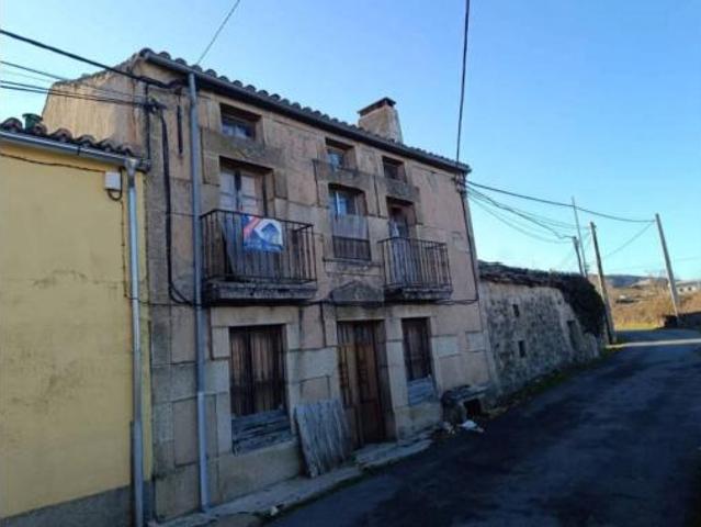 Casa Rural en venta en Santiago Del Collado, Ávila