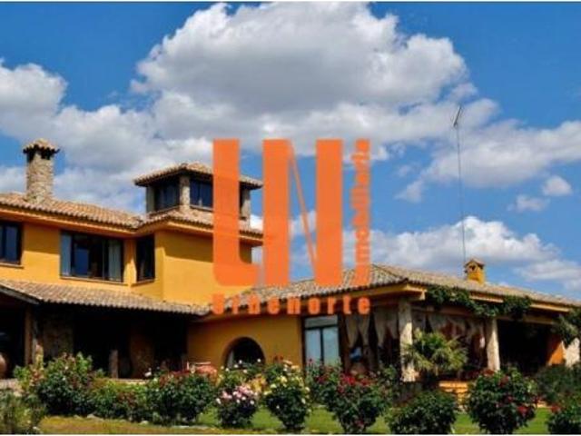 Casa Rural en venta en Los Barrancos, Valdemorillo