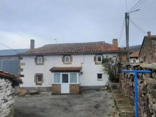 Casa Rural en venta en Valdeolea, Cantabria