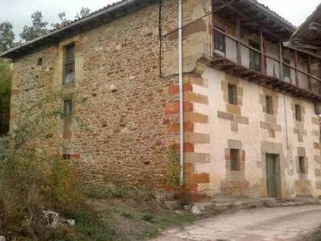 Casa Rural en venta en Valle De Manzanedo, Castilla y León
