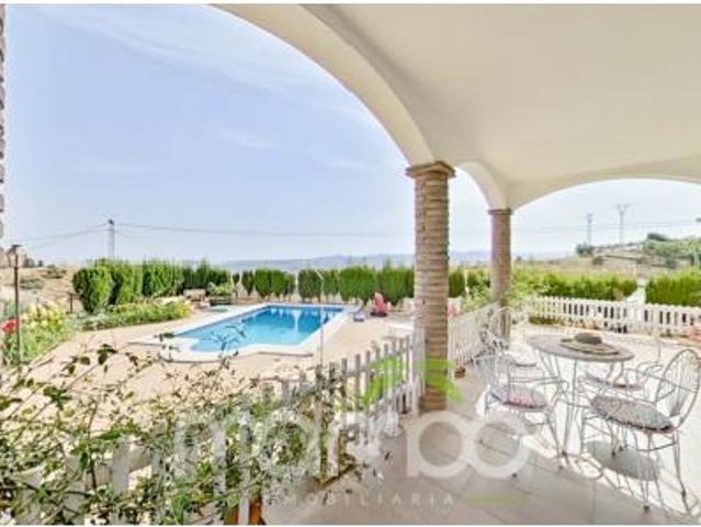 Casa Rural en venta en La Gloria, La Axarquía