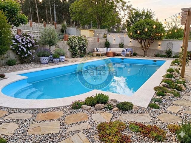 Casa Rural en venta en Zamáns, Vigo