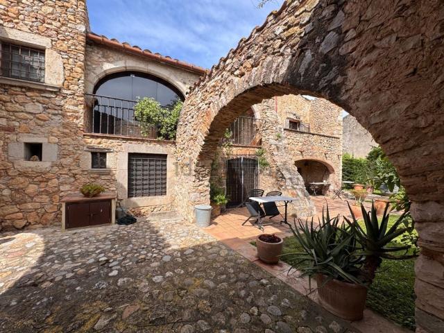 Casa Rural en venta en Viladamat