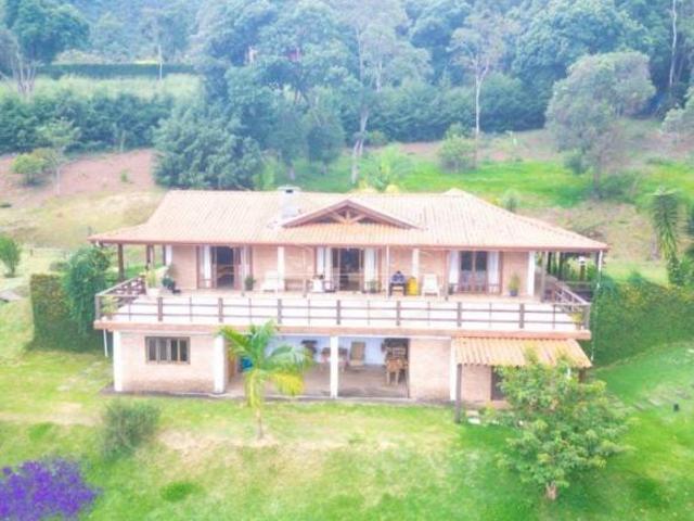 Casa venda em Região Imediata de Taubaté-Pindamonhangaba, Região Metropolitana do Vale do Paraíba e Litoral Norte