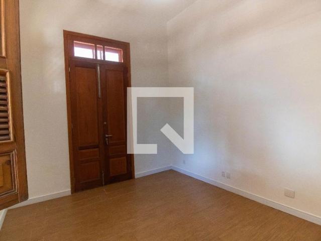 Casa aluguel em Região Geográfica Imediata do Rio de Janeiro, Região Metropolitana do Rio de Janeiro