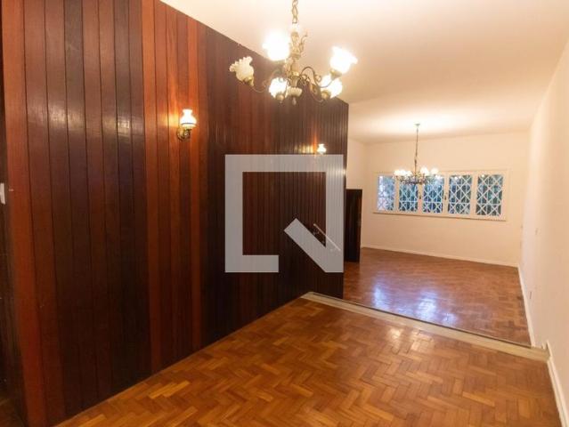 Casa aluguel em Região Geográfica Imediata do Rio de Janeiro, Região Metropolitana do Rio de Janeiro