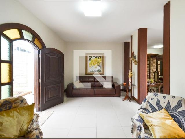 Casa aluguel em Região Geográfica Imediata de Belo Horizonte, Região Metropolitana de Belo Horizonte