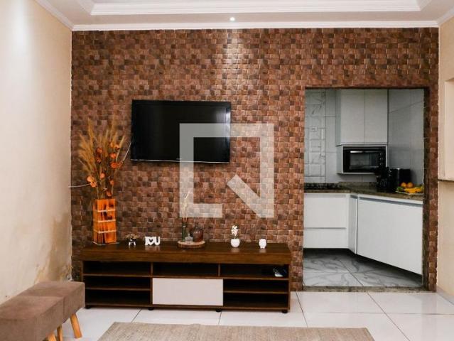 Casa aluguel em Comendador Soares, Nova Iguaçu