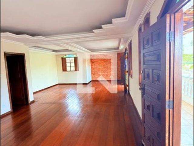 Casa aluguel em Região Geográfica Imediata de Belo Horizonte, Região Metropolitana de Belo Horizonte
