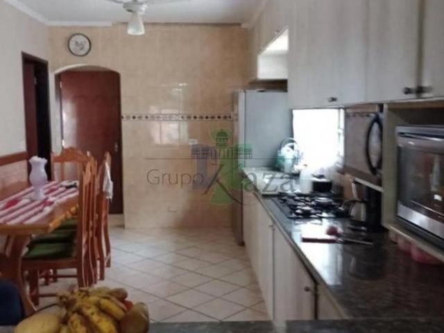 Casa venda em Jardim Beira Rio, Jacareí