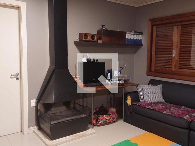 Casa aluguel em Região Geográfica Imediata de Porto Alegre, Região Metropolitana de Porto Alegre