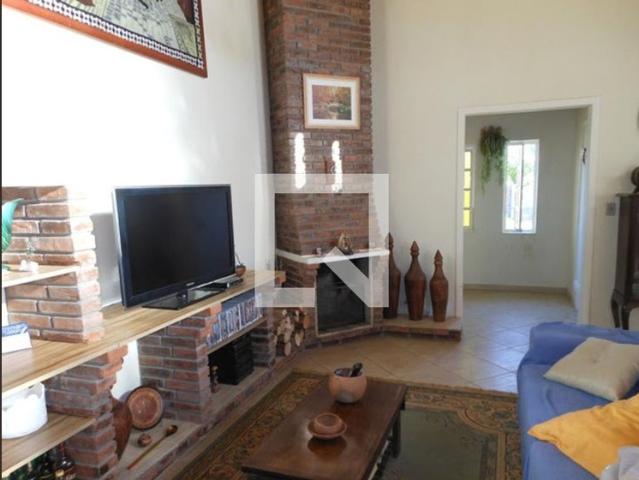 Casa aluguel em Região Geográfica Imediata de Porto Alegre, Região Metropolitana de Porto Alegre