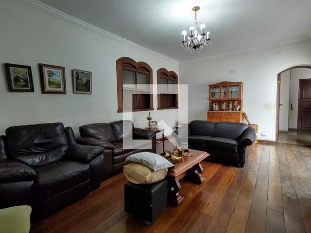 Casa aluguel em Região Geográfica Imediata de Belo Horizonte, Região Metropolitana de Belo Horizonte