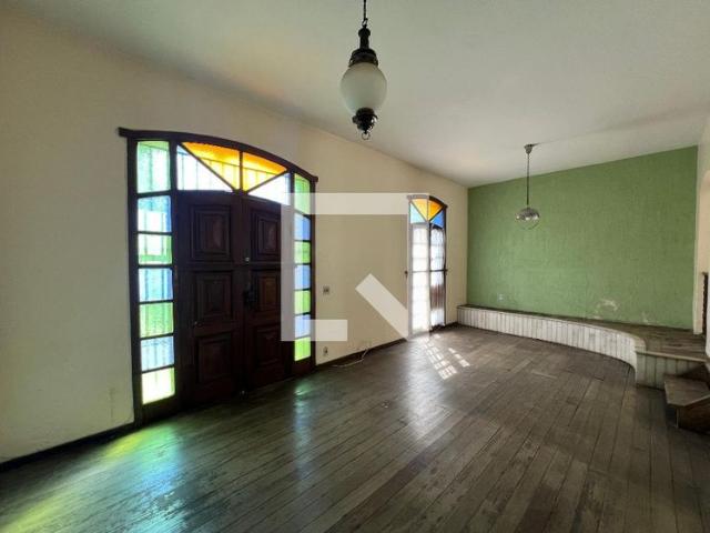Casa aluguel em Região Geográfica Imediata de Belo Horizonte, Região Metropolitana de Belo Horizonte