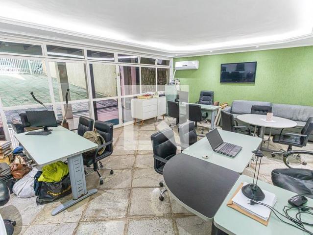 Casa aluguel em Região Geográfica Imediata de Belo Horizonte, Região Metropolitana de Belo Horizonte