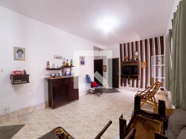 Casa aluguel em Região Geográfica Imediata de Belo Horizonte, Região Metropolitana de Belo Horizonte