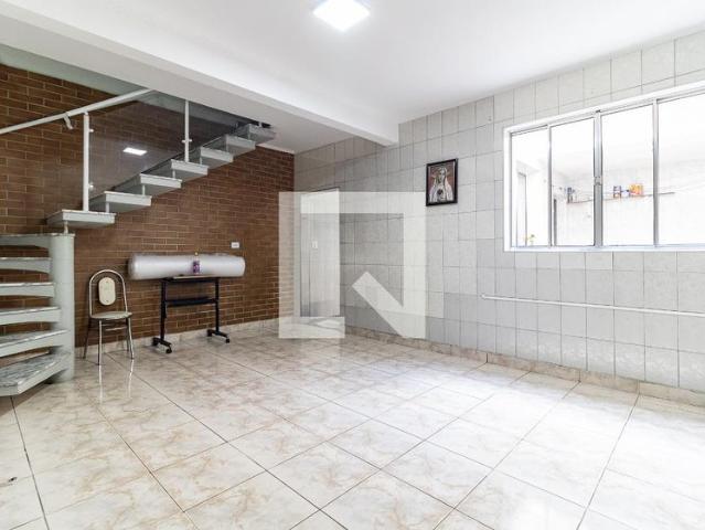 Casa aluguel em Sacomã, Biritiba-Mirim