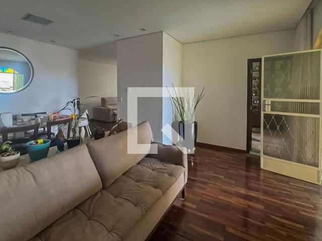 Casa aluguel em Região Geográfica Imediata de Belo Horizonte, Região Metropolitana de Belo Horizonte