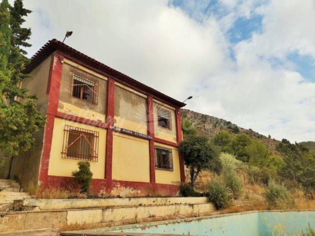 Casa en venta en l'Alt Vinalopó / El Alto Vinalopó, Valencia