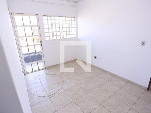 Casa aluguel em Qr 605, Samambaia