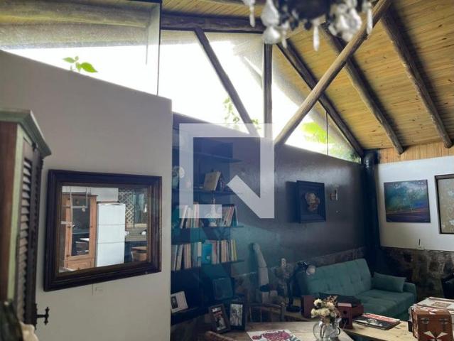 Casa aluguel em Sambaqui, Florianópolis