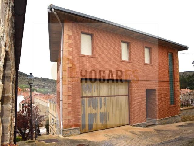 Casa en venta en San Pedro Manrique, Castilla y León