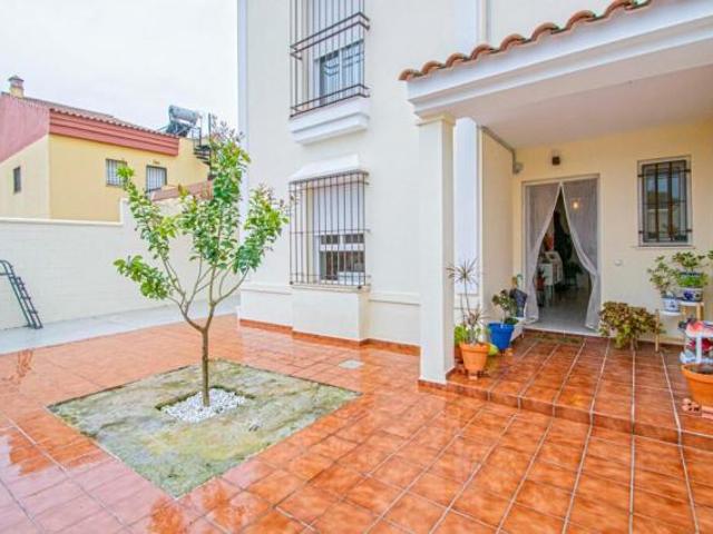 Casa en venta en Sanlúcar La Mayor