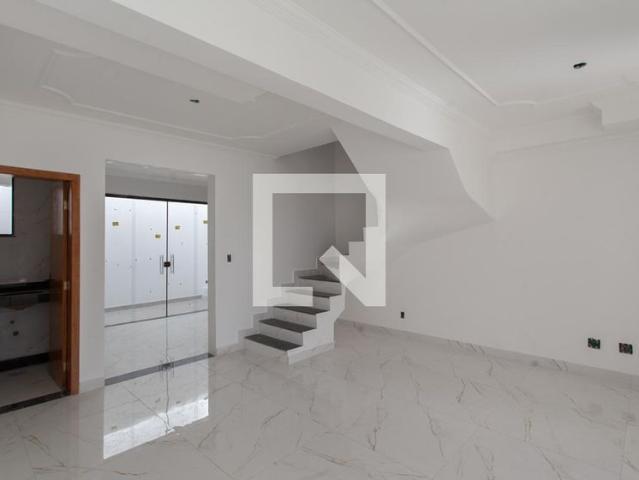 Casa aluguel em Região Geográfica Imediata de Belo Horizonte, Região Metropolitana de Belo Horizonte