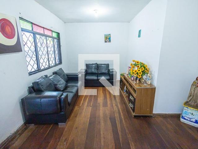 Casa aluguel em Região Geográfica Imediata de Belo Horizonte, Região Metropolitana de Belo Horizonte