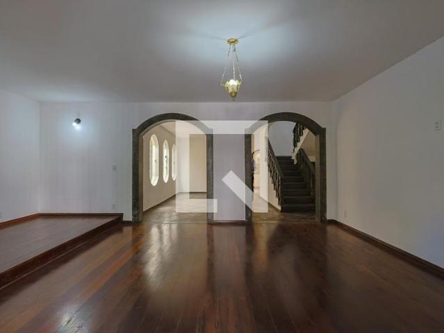 Casa aluguel em Região Geográfica Imediata de Belo Horizonte, Região Metropolitana de Belo Horizonte