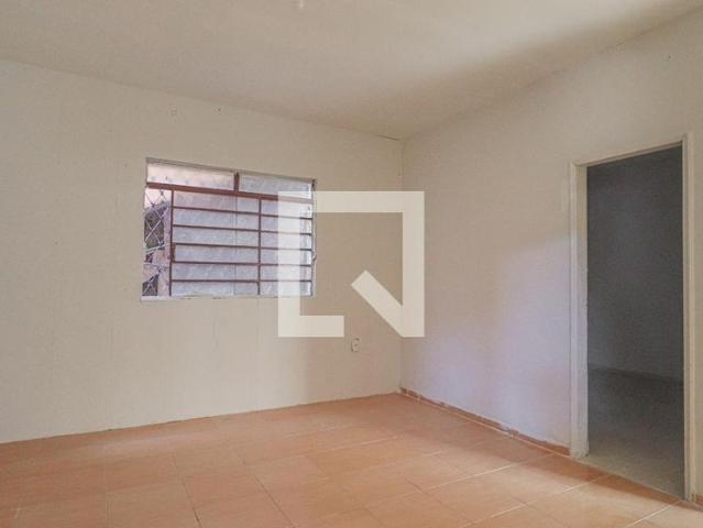 Casa aluguel em Regional Leste, Belo Horizonte